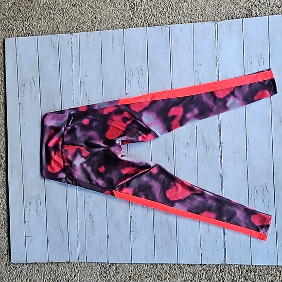 Adidas Leggings Sz XS NWT - Picture 6 of 6